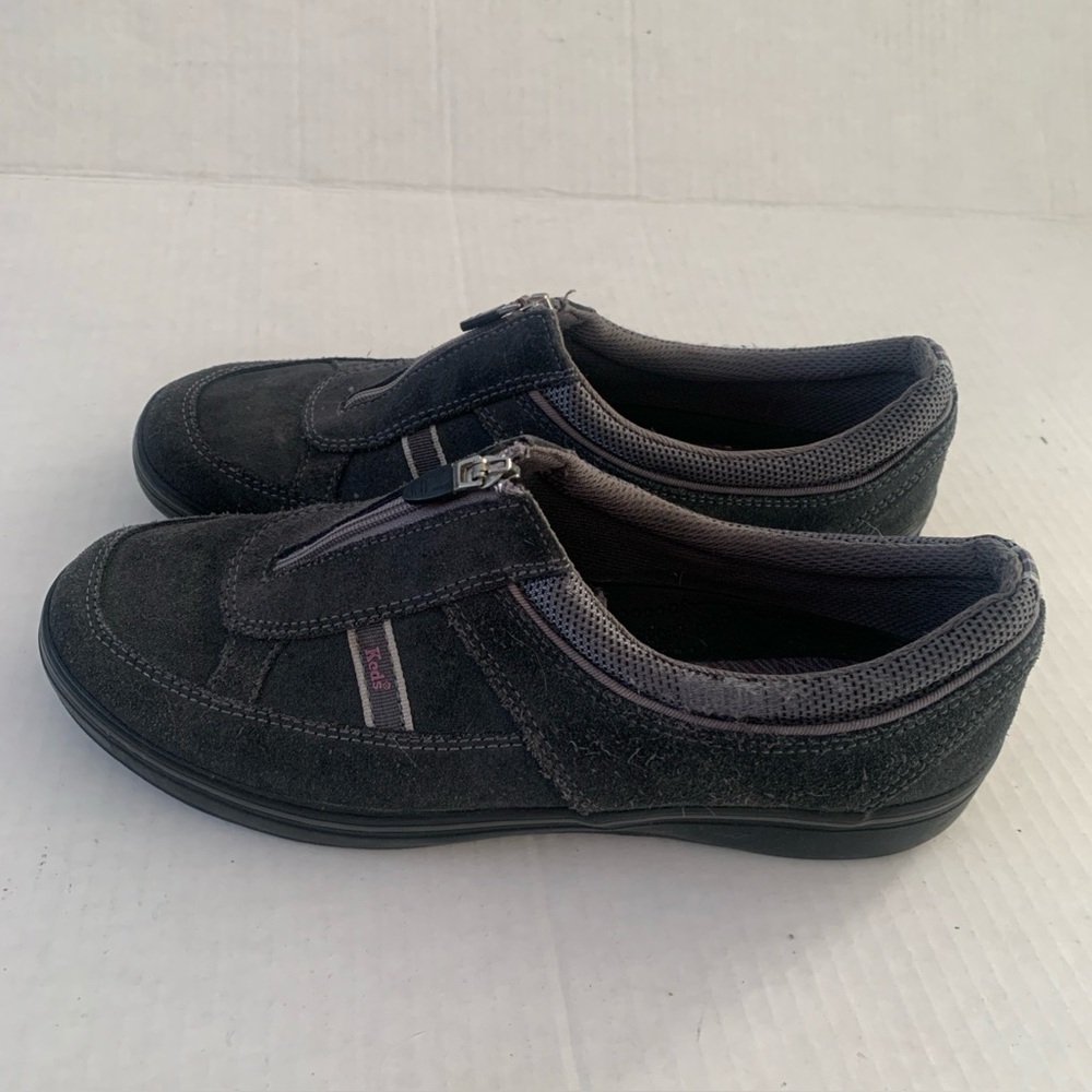 KEDS Womens Gray  Suede Zip Front Shoes Slip On Size 8.5 Round Toe EUC